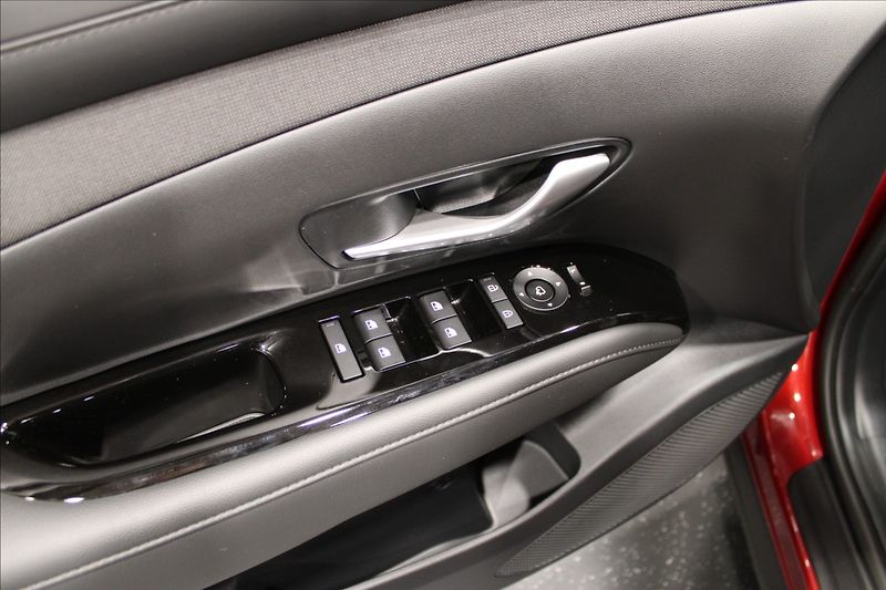 Hyundai Tucson 1,6 T-GDI MHEV 1.maj. STYLE CZ - fotka 14 z 32