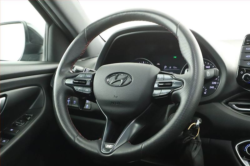 Hyundai i30 (2021) 1.5 T-GDI MHEV, Automat - fotka 13 z 14