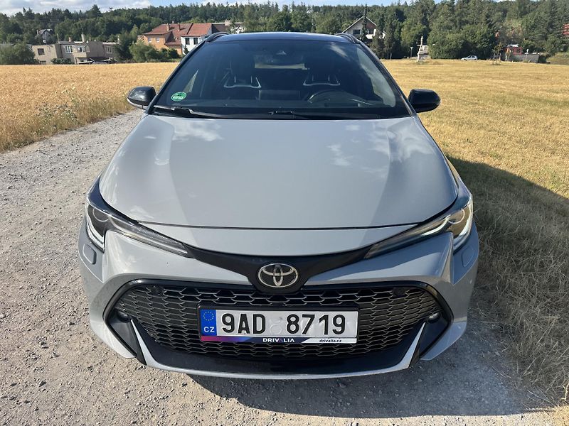 Toyota Corolla (2022) GR SPORT 2.0 HYBRID 135kW ČR - fotka 7 z 28
