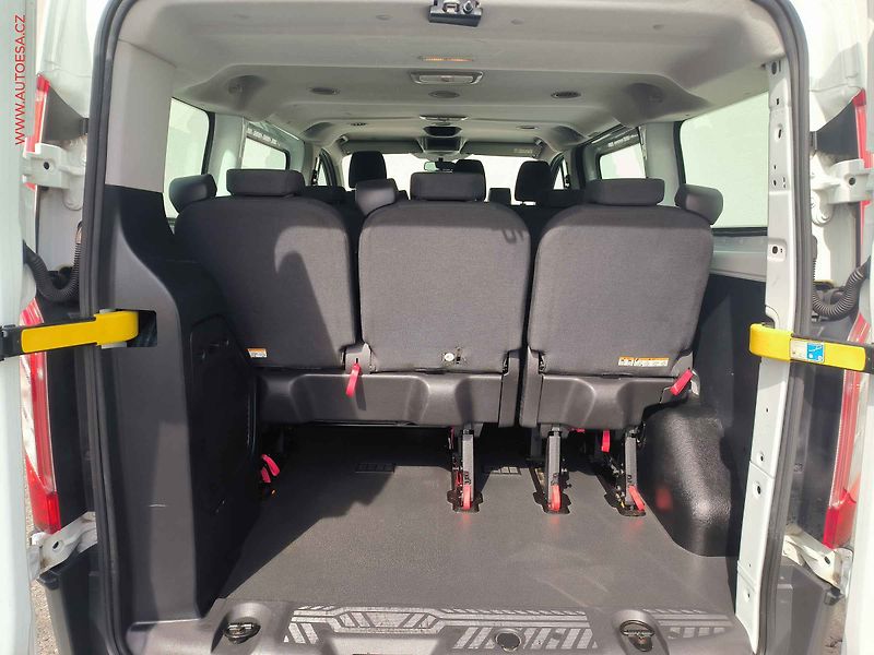 Ford Transit Custom (2017) 2.0TDCi 9míst, TREND, AC - fotka 7 z 20