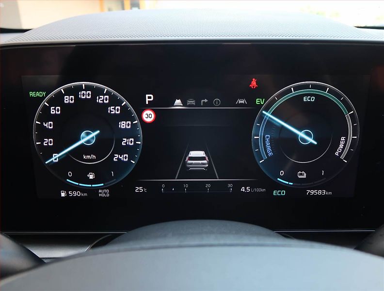 Kia Niro (2023) Hybrid - fotka 11 z 23