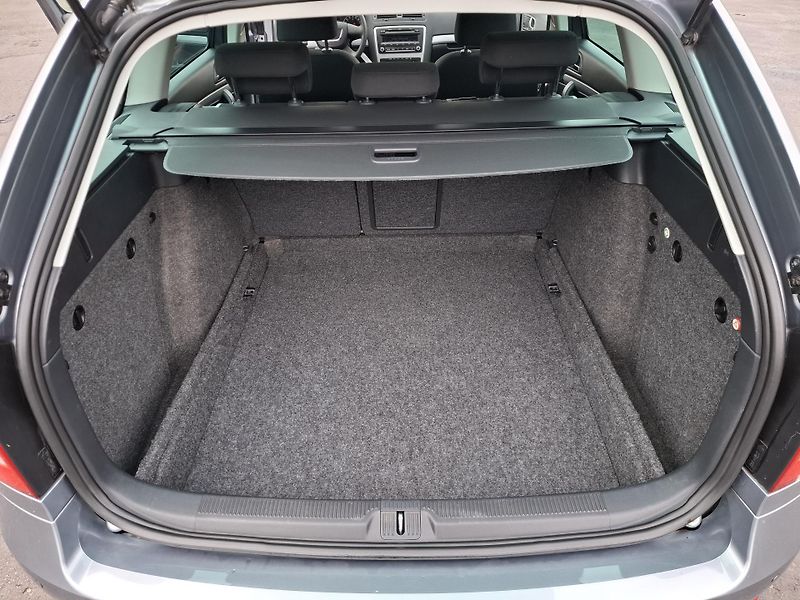 Škoda Octavia (2013) II kombi STYLE 1.4TSi tažné - fotka 14 z 18