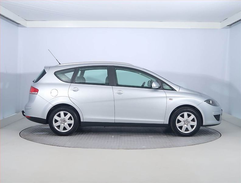 Seat Altea (2007) 1.6, Tempomat, Park. senzory - fotka 6 z 18