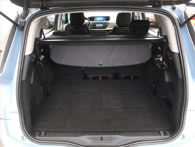 Citroën C4 Picasso (2016) 1.6 BlueHDi, 7 míst - fotka 14 z 18