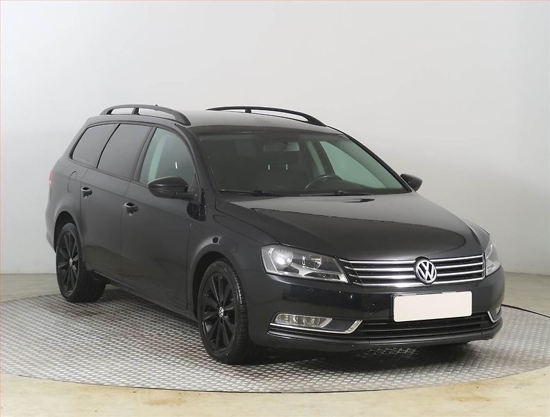 Volkswagen Passat (2011) Comfortline 1.6 TDI, Tempomat - fotografie inzerátu