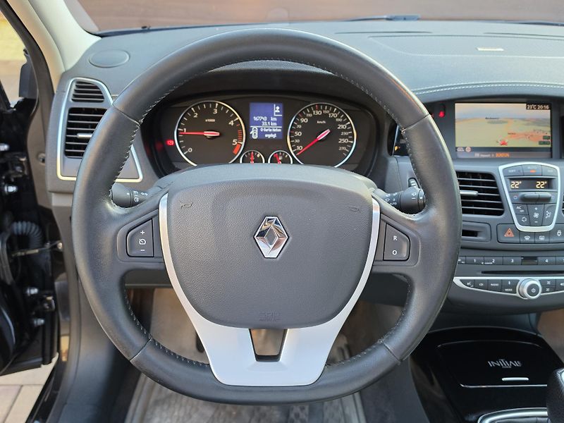 Renault Laguna 2.0dCi 131kW INITIALE*PANORAMA - fotka 17 z 58