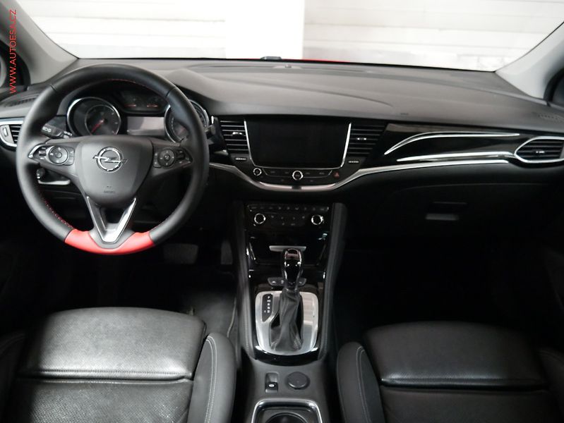 Opel Astra (2019) 1.6 CDTi, AT - fotka 8 z 23