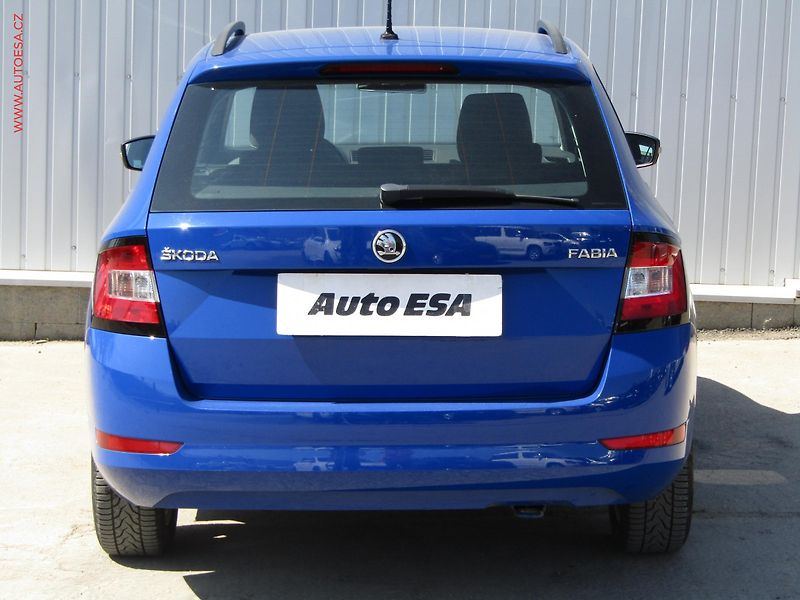 Škoda Fabia (2018) 1.0TSi, ČR, Ambition - fotka 5 z 17