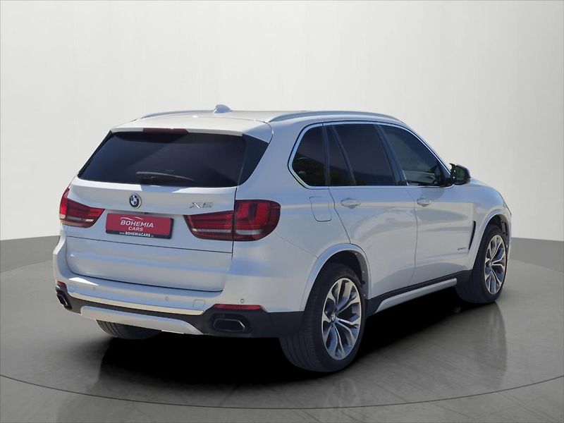 BMW X5 3,0 230 Kw 40d Xdrive ČR - fotka 7 z 30