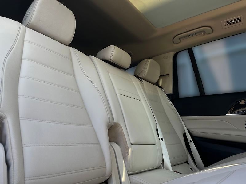 Mercedes-Benz GLS 450 d 4MATIC AMG Night - fotka 18 z 18