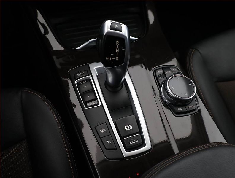 BMW X4 (2014) xDrive20d, 4X4, Automat - fotka 11 z 18