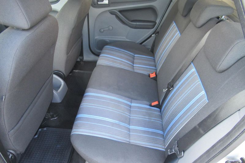 Ford Focus 1.4i KLIMA SADA KOL - fotka 12 z 21