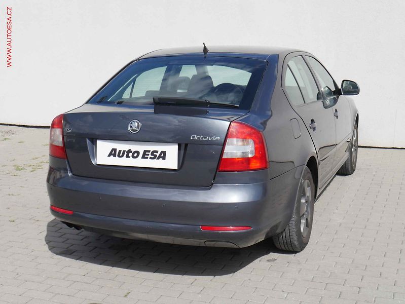 Škoda Octavia (2009) 1.4TSi, 1.maj, Ambiente - fotka 4 z 17