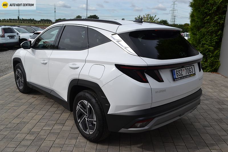 Hyundai Tucson 1.6T-GDI STYLE FL 118KW - fotka 3 z 54