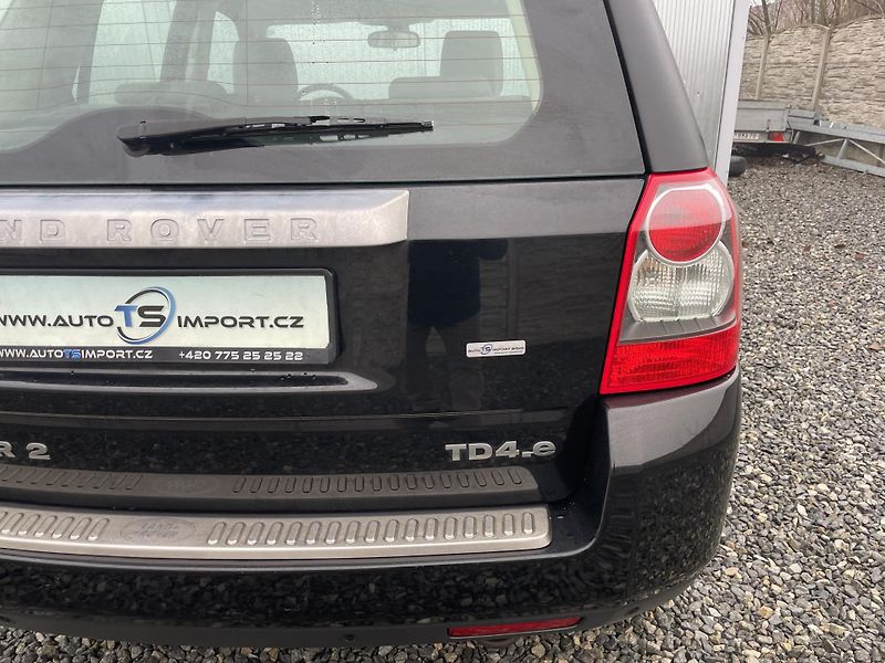 Land Rover Freelander 2.2TD4 160PS 4x4 136TKM SPORT! - fotka 47 z 201