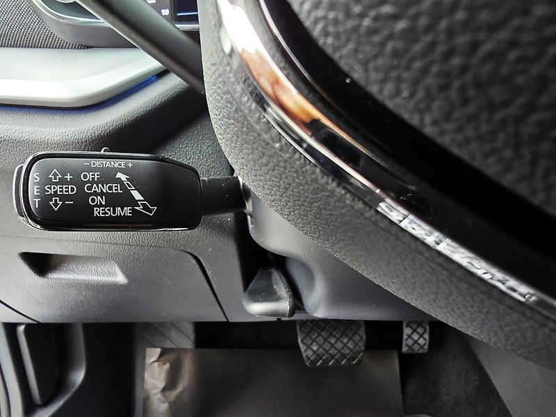 Škoda Octavia 2.0TDI DSG STYLE+ MATRIX TAŽNÉ - fotka 16 z 50