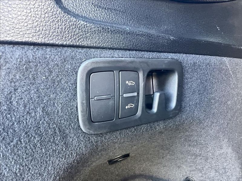 Audi SQ7 4,0 TDi QUATTRO MATRIX MASÁŽE - fotka 16 z 62