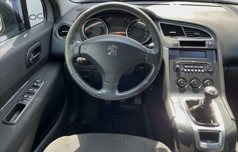 Peugeot 5008 1,6 HDi,80kW,STK 7/28 - fotka 13 z 21