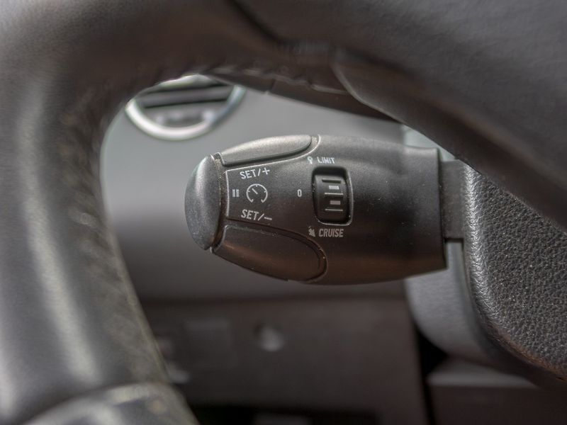 Peugeot 308 (2008) 1.6i 88KW 3DV – 2x KOLA - fotka 17 z 36