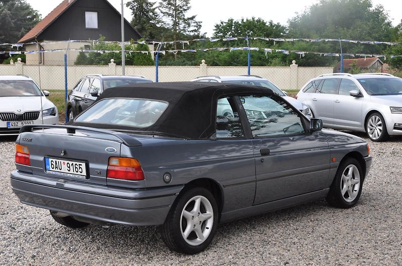 Ford Escort 1.6EFi 77kW KABRIO - fotka 14 z 17