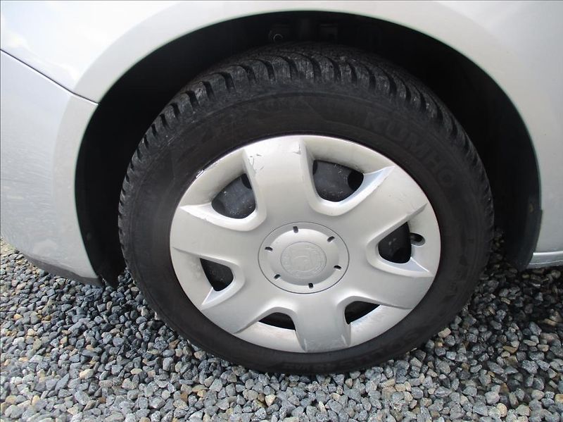 Škoda Fabia 1,4 i 16v, klimatizace, - fotka 25 z 26