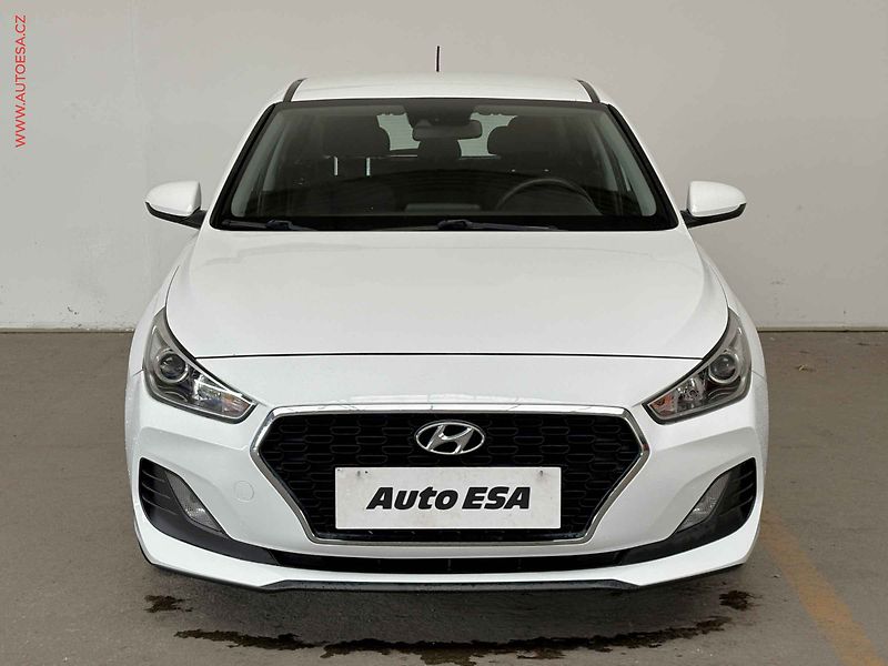Hyundai i30 (2019) 1.4i, servis.kniha, AC - fotka 2 z 14