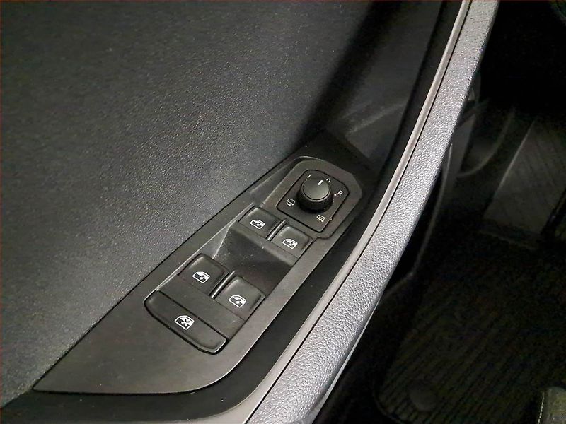 Škoda Karoq (2020) 2.0 TDI - fotka 22 z 24