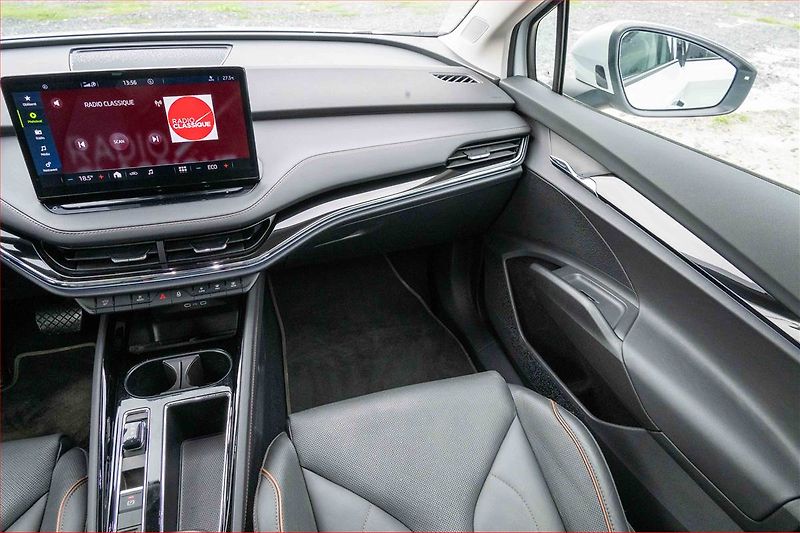 Škoda Enyaq (2023) 60 (62 kWh), SoH 93% - fotka 8 z 23