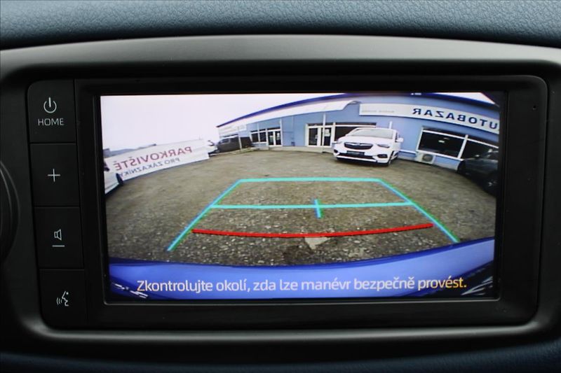 Toyota Yaris 1,5 VVT-i  ČR,A/T,SELECTION - fotka 17 z 29