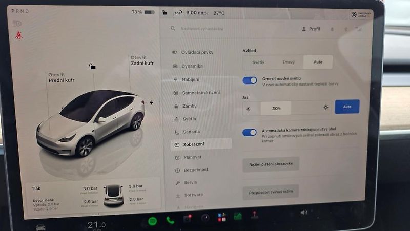 Tesla Model Y (2022) Long Range AWD SoH 91,4% - fotka 27 z 37
