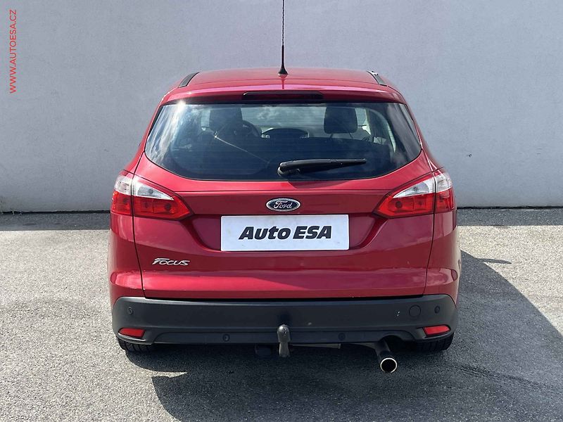 Ford Focus (2012) 2.0 TDCi, AT, AC, temp - fotka 5 z 15