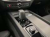 Volvo XC60 B4 AWD DARK PLUS AUT  - náhled 27