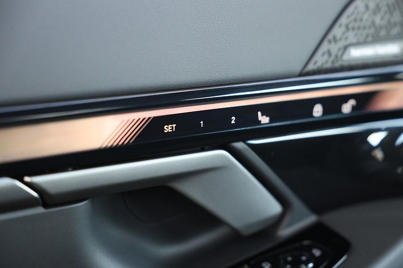 BMW Řada 5 540d xDrive Sedan - fotka 15 z 18