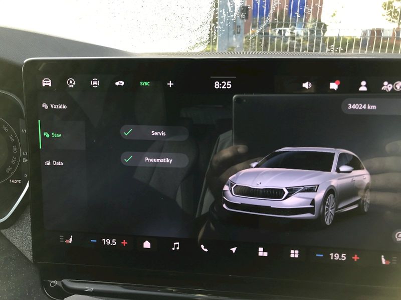 Škoda Octavia (2025) COMBI TOP SELECTION 2,0 TDI 11 - fotka 26 z 28