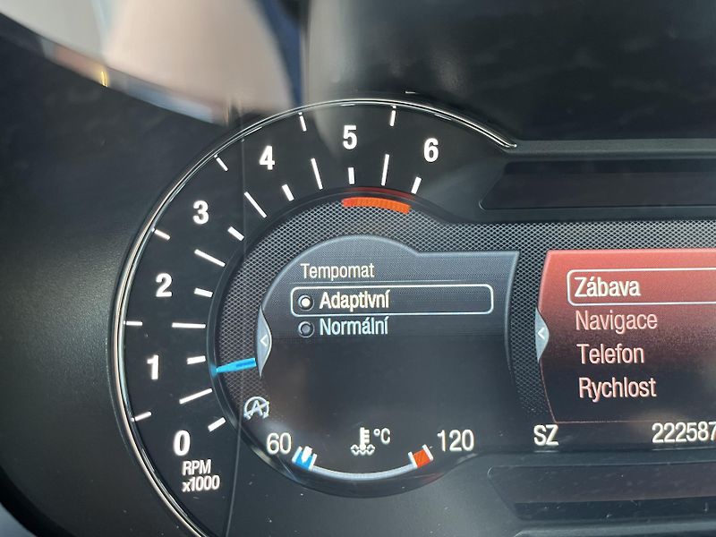 Ford S-MAX (2021) 2.0EcoTAŽNÉ*LIFT*2KAMERA*SPORT - fotka 26 z 42