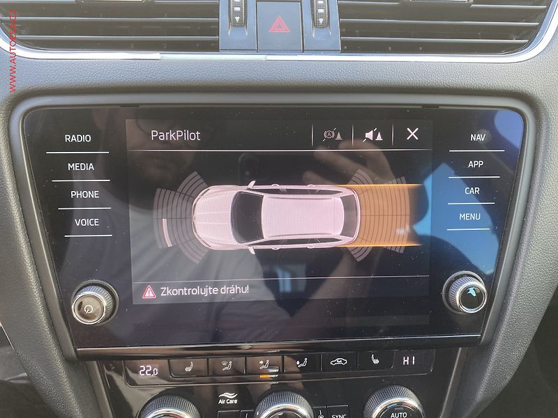 Škoda Octavia (2020) 1.5 TSi, Ambition, DSG - fotka 17 z 19