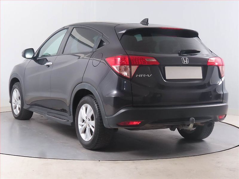 Honda HR-V (2018) 1.5 i-VTEC, Serv.kniha - fotka 4 z 15