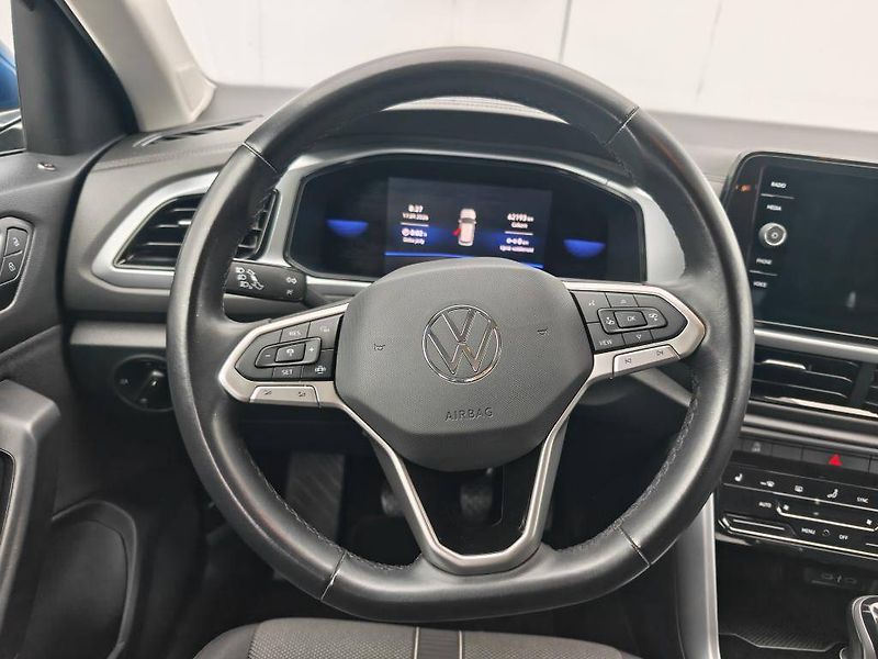 Volkswagen T-Roc Life 6G 1,0TSI - fotka 11 z 22