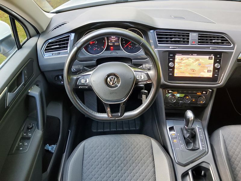 Volkswagen Tiguan (2019) 2.0TDI 110kW Comfl DSG 1maj ČR - fotka 11 z 25