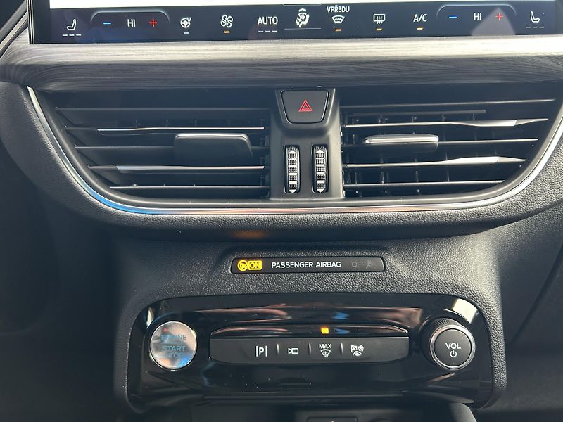 Ford Kuga 2.5 Hybrid HEV 134kW Active X - fotka 39 z 41