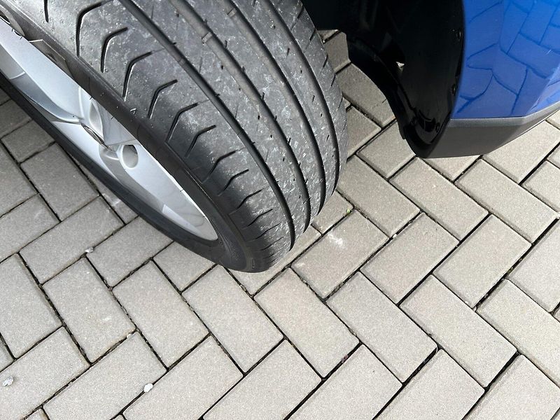 Škoda Karoq (2022) 2.0TDi Style+! Tažné! ČR+1.maj - fotka 40 z 42