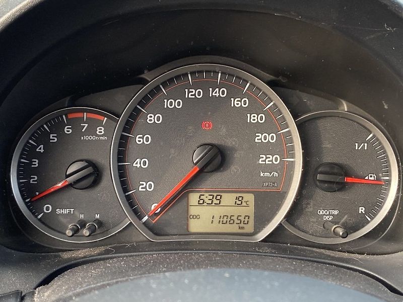 Toyota Yaris 1.0i, ČR, Active, 2x kola - fotka 11 z 14