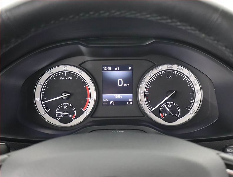 Škoda Karoq (2018) Style 1.5 TSI, Automat - fotka 11 z 23