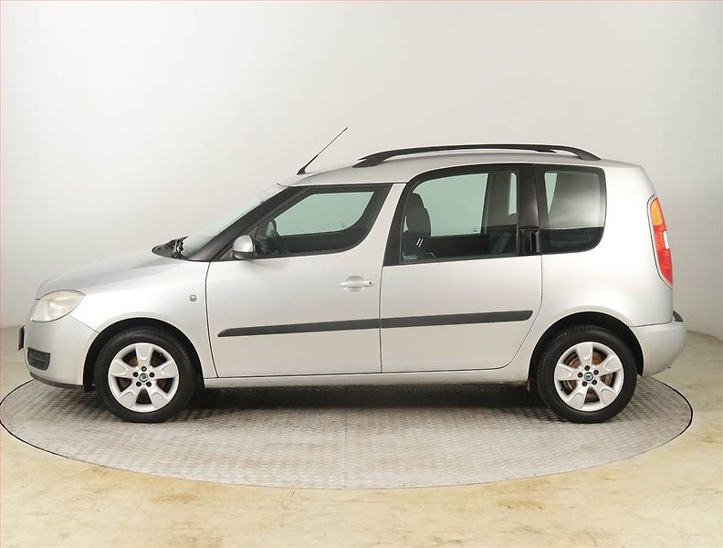 Škoda Roomster (2007) 1.4 16V, po STK, jezdí výborně - fotka 3 z 15