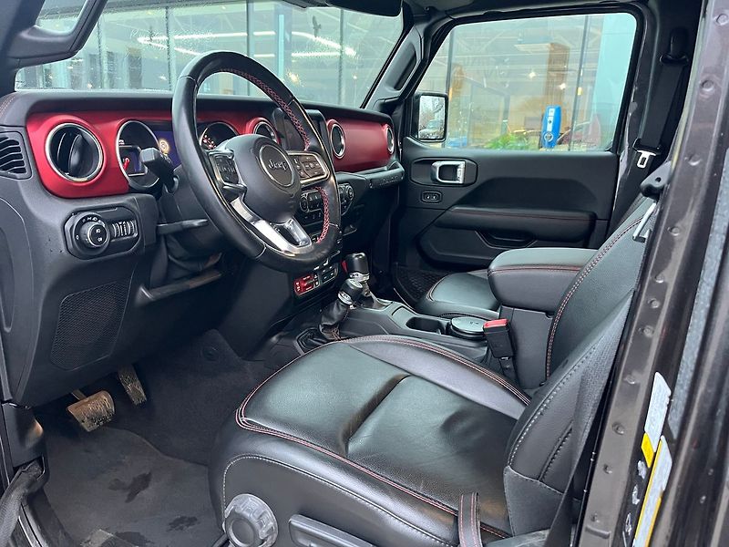 Jeep Wrangler 2.0 T 272K Unlimited Rubicon A - fotka 5 z 9