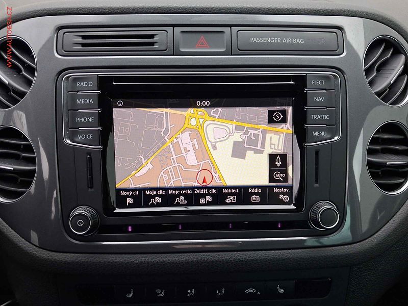 Volkswagen Tiguan (2016) 2.0 TDi, Sport&Style, navi - fotka 15 z 16