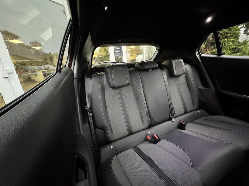 Peugeot 2008 (2023) AllurePack 1.2 100k MAN6 - fotka 6 z 6