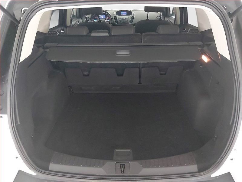 Ford Kuga (2016) 1.5 EcoBoost, Tempomat - fotka 14 z 18