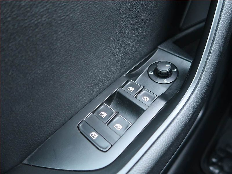 Škoda Superb (2016) Style 2.0 TDI, 4X4, Automat - fotka 21 z 23
