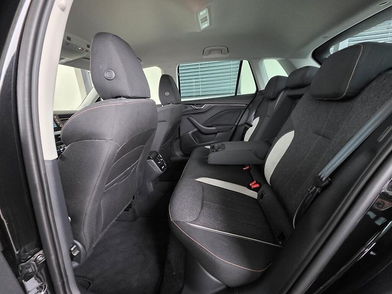 Škoda Kamiq DSG 1,0 TSi 85 kW TopSelection - fotka 19 z 25